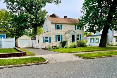 43 Harmon Ave