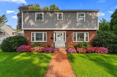 89 Puritan Dr