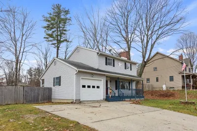 211 Hancock Rd 1