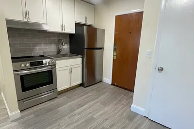 720 Bennington St #202
