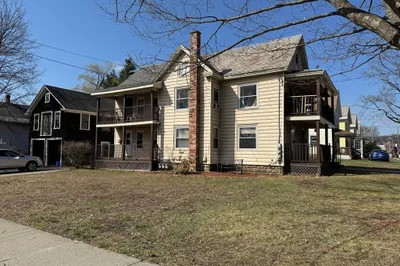 40 Allen St 1