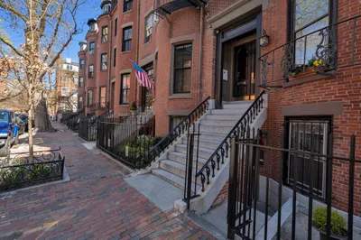 89 Waltham St #1