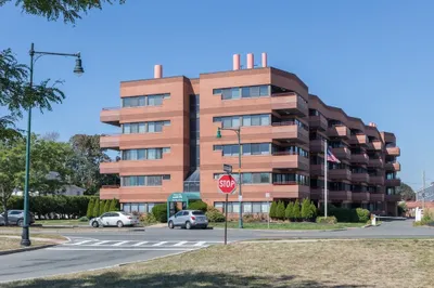1 Carey Cir #409 1