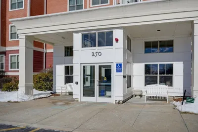 250 Main St #212 1