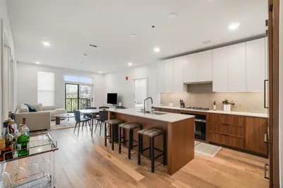 566 Columbus Ave #409