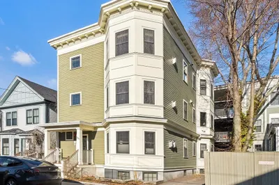 201 Pearl Street #2