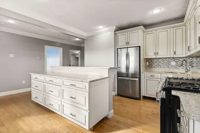 26 Willard Street #2