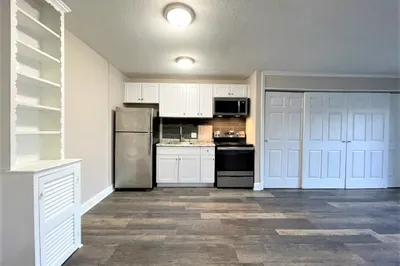 625 Main Street #10
