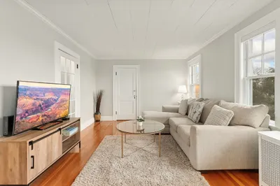 54 Edgecliff Rd #2 1