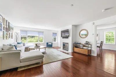 30 Webster St #4 1