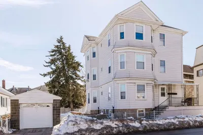 869 Bedford St 1