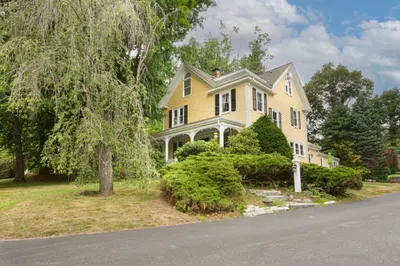 26 Millbrook Rd 1