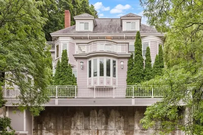 91 University Rd #2 1