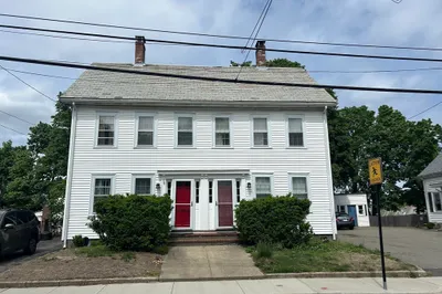36 Edwards St 1