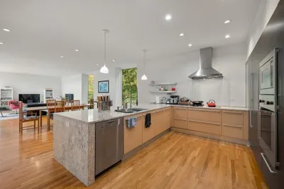 35 Thornberry Road 1