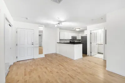 30 Franklin St #326