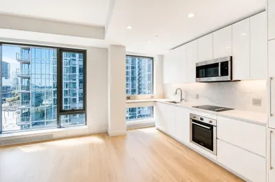 133 Seaport Blvd #921