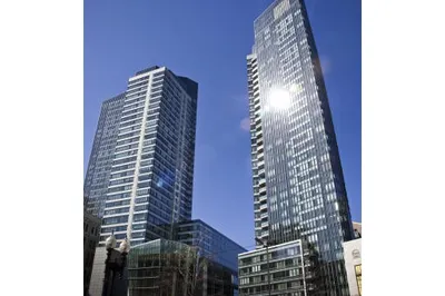 2 Avery St #23F