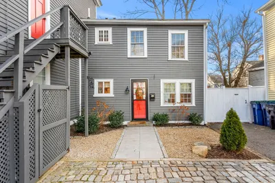 13 Oliver Street #13