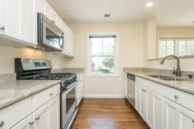 101 Franklin St #1