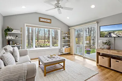 228 Club Valley Dr 1