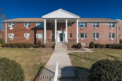 14 B Regency Park Drive #14 B 1