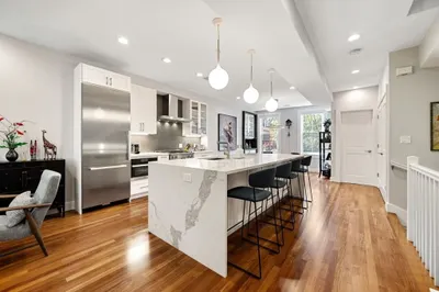 20 Dwight St #2