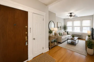 2001 Commonwealth Ave #32 1
