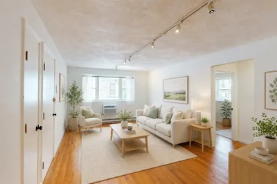 104 Trowbridge St #4 1