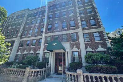 247 Chestnut Hill Ave #31 1