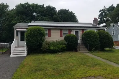 69 Glen Ave