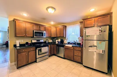 20 Warren St #3