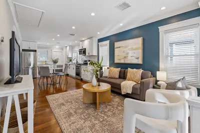 39 Willis Ave #39