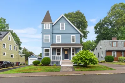 68 Laurel St