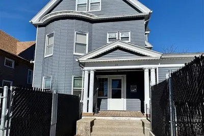 23 Stoneland Rd #2