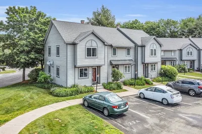 55 Littleton Rd #22A 1