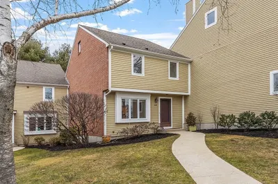 405 Lewis O Gray Dr #405 1