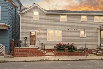 11 Oakland St #11 1
