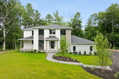 11 Olde Stable Lane 1