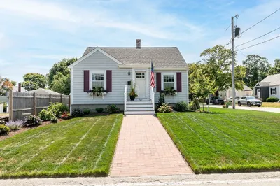 567 Buffinton Street 1