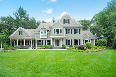 77 Revolutionary Road 1