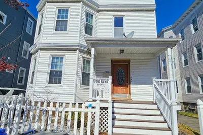 14 Gibson St #3 1