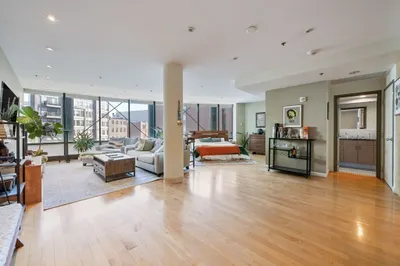 9 W Broadway #423