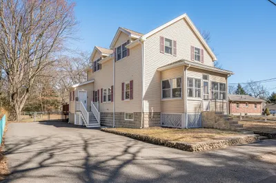 34 Adams Street 1