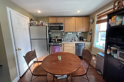 735 Somerville Ave #1
