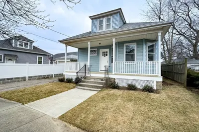 45 Parkway Ave 1