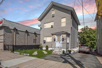 55 Webster Ave 1