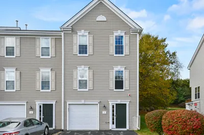 7 Buttercup Ln #7 1