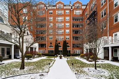 11 Church St #203