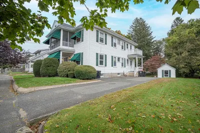 96 Manomet St 1